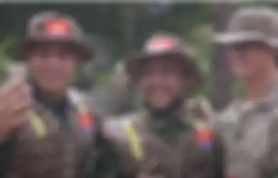 Kisah Persahabatannya Makin Hari Makin Inspiratif, Prada Haidir Anam Bagikan Momen Bahagia ke Sahabat Kuli Bangunannya, Video Call Sandi Rihata Sambil Berikan Benda Berharga Ini