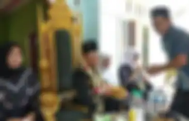 Ngaku Keturunan Raja Hingga Bangun 30 Rumah untuk Warga Miskin, Terungkap Sumber Kekayaan Baginda Sultan Kerajaan Angling Dharma