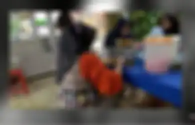 Demi Dapur Tetap Ngebul, Rohimah Putuskan Jualan Ketupat Sayur di Depan Rumah, Minta Anak-anaknya Lakukan Hal Ini