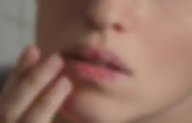 Bibir Kering dan Pecah-pecah Bikin Nggak Pede, Coba Lakukan 4 Tips Sederhana Berikut ini, Hasilnya Bikin Kamu Tercengang