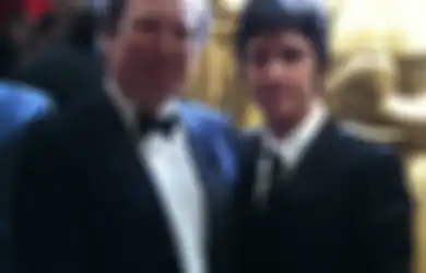 Hans Zimmer & Johhny Marr Rilis 2 Lagu untuk Film James Bond Terbaru