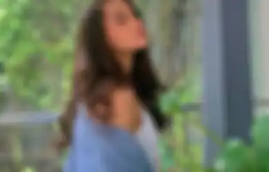Aurora Ribero Ngaku Mager Bawa Tas, tapi Barang Bawaannya Lengkap!