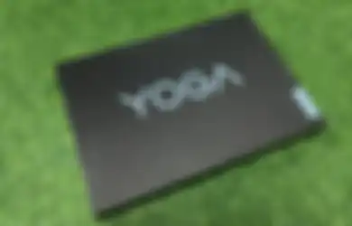 Unboxing Lenovo YOGA Slim 7i Pro, Laptop untuk Desain Grafis yang Mungil