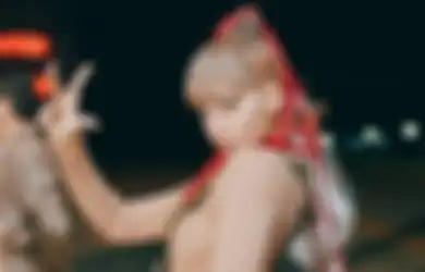 Lisa BLACKPINK Minta Maaf Usai Kena Kecaman Soal Rambut Kepangnya di Video Klip Money