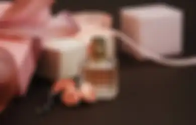 Anti Gagal, Ini Dia 4 Tips Membeli Parfum Untuk Hadiah Pacar!