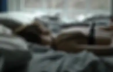 Dari Jamur Hingga Kanker, Ini 6 Bahaya Pakai Bra Saat Tidur!