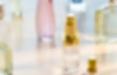 Kenali 4 Sifat Aroma Parfum yang Bisa Bikin Mood Kita Membaik!