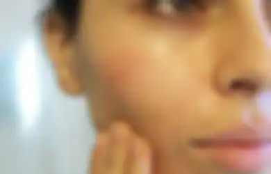 Jangan Sampai Salah, Ternyata Ini Bedanya Scrub Dengan Peeling