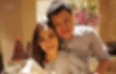 Gonjang-ganjing Rumah Tangganya Masih Jadi Misteri, David Herbowo Nyatanya Punya Cara yang Sangat Romantis Jika Shandy Aulia Sedang Ngambek