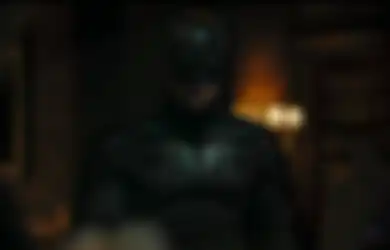 Kabarnya Ada Tulisan Rahasia di Poster 'The Batman', Kebaca Nggak?