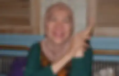 Sang Empunya Bikin Geger Lantaran Terbaring Sakit, Rumah Gadang Milik Dorce Gamalama Terpasang Tulisan Dijual