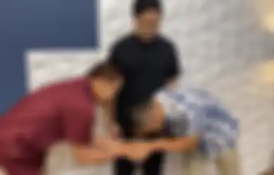 Foto Arie Untung Tengahi Permintaan Maaf McDanny Jadi Perdebatan, Komika Penghina Habib Rizieq Dilaporkan ke Polisi, Sudah Cium Tangan Pengacara Imam Besar