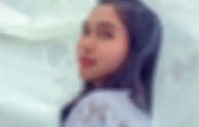 Amindana Chinika Starstruck dan Fangirling Saat Bertemu Model MV TCSK