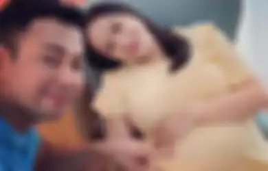 Pakai Kaus Putih untuk Santai di Rumah, Nagita Slavina Bikin Jantung Netizen Mau Copot karena Harganya yang Barbar: Dia Bingung Mau Ngabisin Duitnya!
