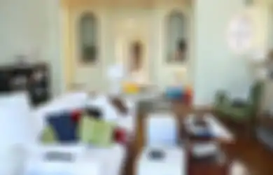 Stop Kebiasaan yang Bikin Ruang Keluarga Berantakan, Lakukan Cara Ini!