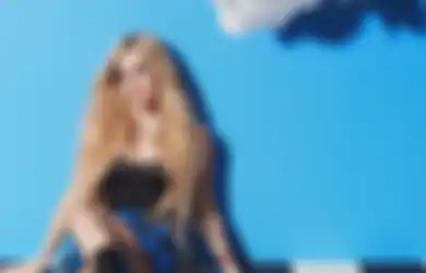 Gabung Labelnya Travis Barker, Avril Lavigne Bakal Rilis Single Baru!