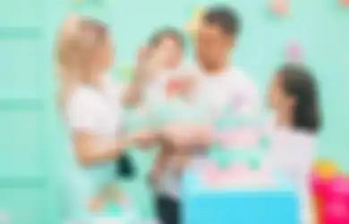 Tangis Bahagia Anak Imel Putri Cahyani, Ibu Sambungnya Hamil Anak Kedua, Aqila Peluk Erat Zaskia Gotik: Speechless Nambah Adik