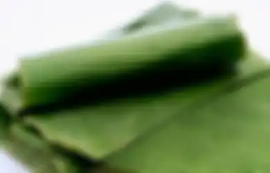 Wajah Bebas Noda Hitam Cuma Modal Daun Pisang. Simak Caranya!