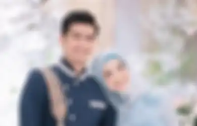 Masih Hangat-hangatnya Jadi Pengantin Baru, Teuku Ryan Tak Izinkan Ria Ricis Memasak: Udah ke Kamar Aja Yuk
