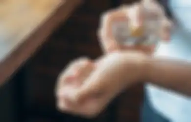 Begini Tips Agar Parfum Bisa Wangi Tahan Lama Seharian, Coba Pakai ini