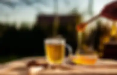Jangan Diremehkan, Pagi Hari Minum Air Madu Hangat Banyak Khasiatnya