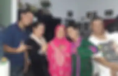 Foto Tampang ART Ibunda Nirina Zubir Digeruduk Netizen, Ternyata Bikin Bisnis Ini Usai Gondol 6 Sertifikat Tanah Keluarga Istri Ernest Cokelat