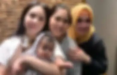 Tersimpan Rapat Selama 20 Tahun, Mama Rieta Bongkar Penyebab Perceraiannya dengan Gideon Tengker dan Ceritakan Jatuh Bangun Hidupi Nagita dan Chacha Seorang Diri