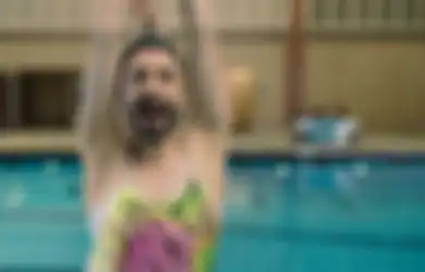 Foo Fighters Kembali Bikin Video Klip Kocak & Gila, Kelakuan Gitarisnya Mengundang Emosi