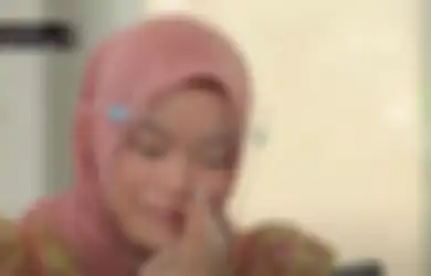 Air Matanya Bercucuran, Putri Delina Ungkap Keinginan Asuh Bintang, Miris Lihat Kondisi Teddy Pardiyana: Pengin Dedek Hidup Layak dan Bahagia