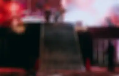 Manggung Epic Pakai Sepatu Roda di Konser Drive In, Arial NOAH Tuai Pujian