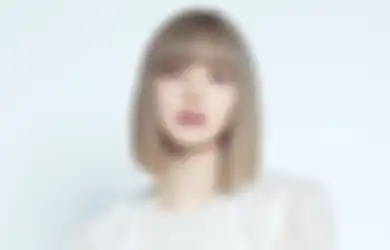 YG Entertainment Konfirmasi Lisa BLACKPINK Terpapar COVID-19!