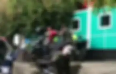 Jadi Tontonan Saat Saling Adu Jotos Pakai Seragam Dinas, Kasus Baku Hantam Anggota Polisi dan TNI di Ambon Berujung Damai, Ini yang Pemicunya