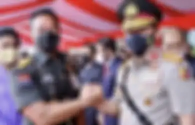Foto Brimob Kejar Kopassus Pakai Senjata Laras Panjang Ramai Dibahas, Jenderal Andika Perkasa Turun Tangan