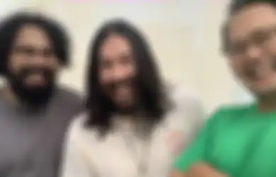  Bimo Sulaksono, David Bayu & Vega Antares Bersatu di Lagu 'I Call You' The Swinging Terror