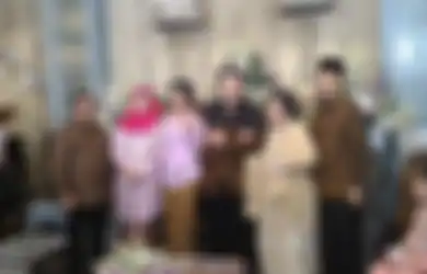 Tepis Tudingan Nikita Mirzani Soal Status 'Ayah Sambung' Vanessa Angel, Doddy Sudrajat Bongkar Fakta Soal Potret Tunangan Almarhum Putrinya dengan Cucu Soekarno: Semua Dianggap Keluarga