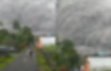 Fakta Erupsi Gunung Semeru, Lumajang Gelap Akibat Hujan Abu Vulkanik