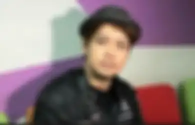Bujang di Usia Hampir Kepala 4, Teguh Permana Tak Kuasa Menahan Tangis Bongkar Ucapan Ibunya, Rela Tak Menikah dan Tolak Tawaran Kerja Karena Ini