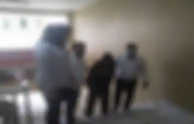 Siswi SMP Dicabuli Belasan Kali dalam 1 Bulan Oleh Pacar Sesama Jenisnya, Tipuan Liciknya untuk Menutupi Jenis Kelamin Selama Berhubungan Akhirnya Terbongkar