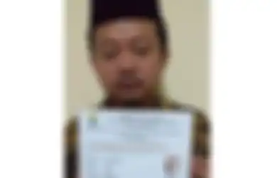 Misteri Bisikan Misterius yang Jadi Senjata Herry Wirawan untuk 'Jampi-jampi' Para Korban, Para Santriwati Ngaku Sudah Berusaha Menolak Lalu Tiba-tiba Mau Usai Dibisiki Sesuatu di Telinga
