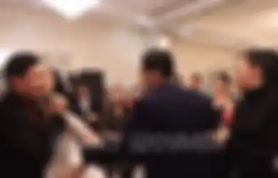 Pengantin Bertengkar di Hari Pernikahan, Saling Bikin Cemburu Pasangan, Mempelai Pria Peluk Wanita Lain, Istrinya Langsung Balas Dendam