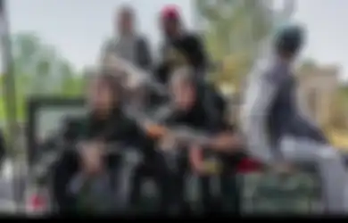 Tentara Amerika Dipermalukan Secara Tak Langsung, Taliban Pamerkan Lusinan Senjata Rampasan AS dan Rusia, Unjuk Kekuatan Dilakukan di Jalanan Kabul