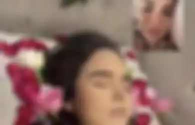 Tangisi Foto Jenazah Laura Anna yang Tampak Cantik, Nikita Mirzani Tiba-tiba Labrak Istri Jenderal Polisi, Ada Apa?