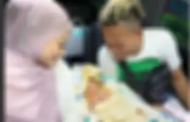 Baru Rasakan Bahagia Jadi Ibu, Nathalie Holscher Justru Dibuat Panik Karena Sang Putra Harus Jalani Pemeriksaan USG Kepala