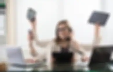 Ternyata Enggak Dianjurkan, Harus Tahu Bahaya Multitasking Ini!