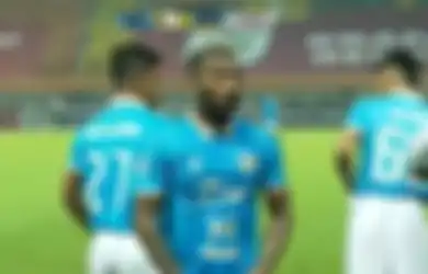 Eks Striker Timnas Berakhir Didenda dan Kena Skors Usai Pamer Alat Kelamin Saat Tanding