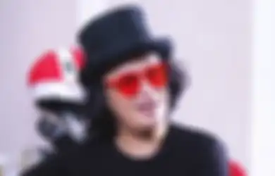 Awalnya Cuma Main di Cafe Lalu Sukses Masuk Industri Musik, Denny Chasmala: Semua Gara-gara Ahmad Dhani