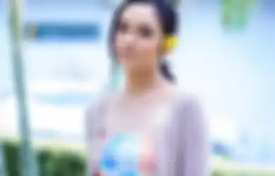 Tampil Manis dan Keren Pakai Crop Top ala Lyodra Ginting. Kepoin Yuk!