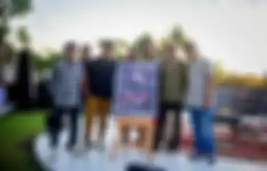 Rangkum Perjalanan 24 Tahun, Shaggy Dog Rilis Biografi 'Angkat Sekali Lagi Gelasmu Kawan': Kami Kerjain Buku Ini Pake Data Science!
