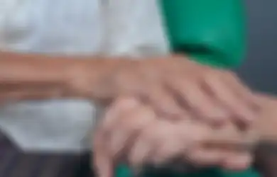 Pantas Saja Tangan Nenek Tak Pernah Keriput, Ternyata Rahasinya Cuma Pakai 2 Bahan Dapur Ini, Dijamin Tangan Kembali Kencang Seperti Sedia Kala