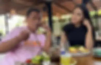 Aura Jelek, Foto Hotman Paris Bikin Syok, Pengacara 30 Miliar Berduka Kehilangan Wanita Super Tajir Ini